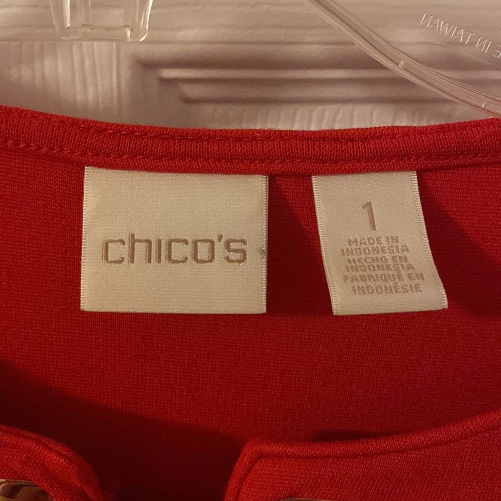 NEVER WORN Chicos red top - Picture 3 of 3